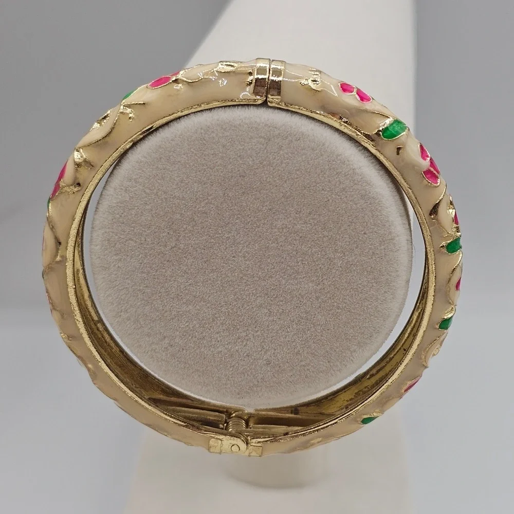 Enamel Floral Clamper Bracelet Cream Pink Gold Tone Hinged 7 Inch